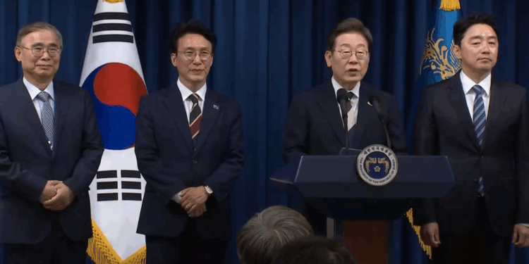 Presidente surcoreano nombra a primer ministro y altos secretarios