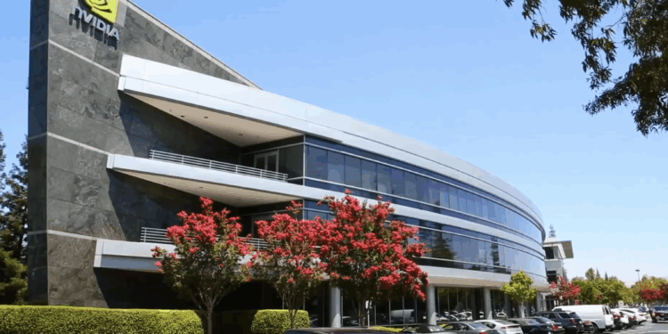 Nvidia supera a Apple y Microsoft en ser la primera empresa pública del mundo en cotizar en bolsa con US$ 4 billones